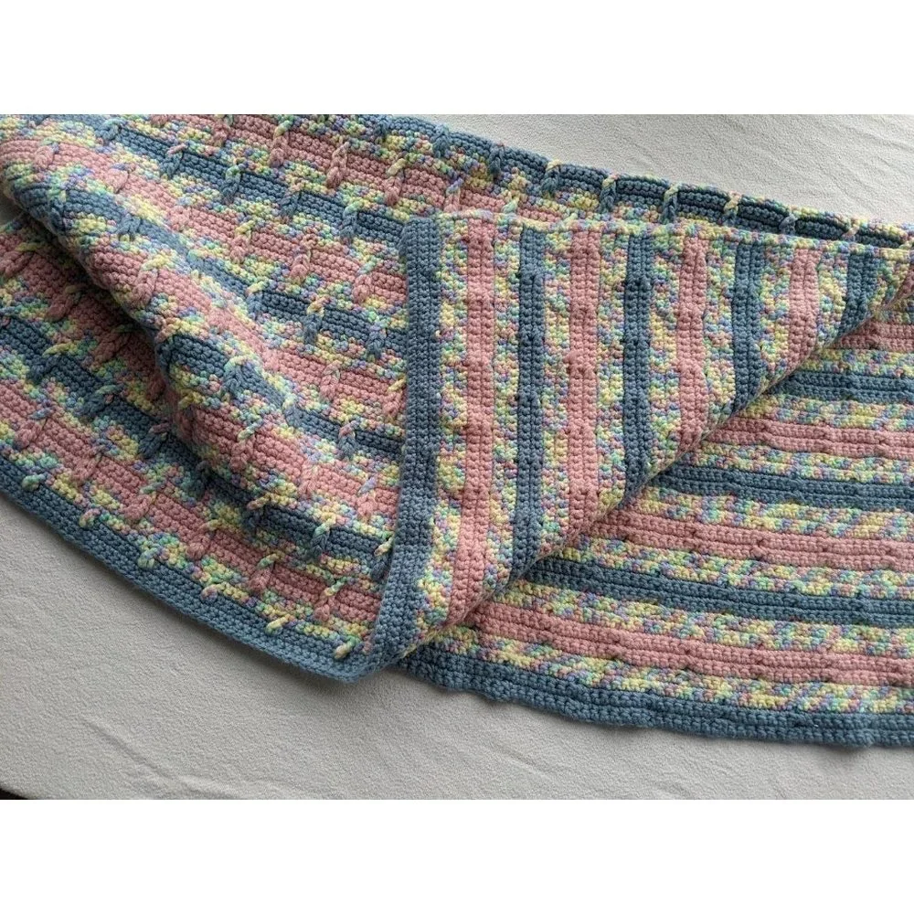 Handmade‎ Crochet Baby Blanket Receiving Pastel 41X35 Heavy Sheen Winter Crib